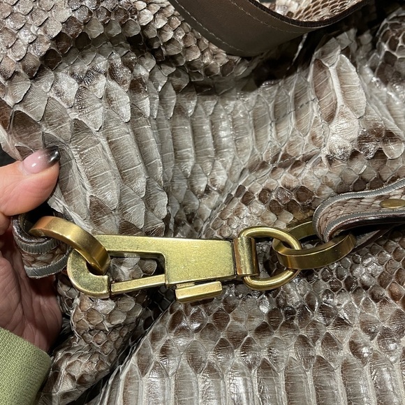 Chloe - Joan Bucket Bag Taupe Python Leather AUTHENTIC Rare 2000 Vintage - Picture 10 of 16